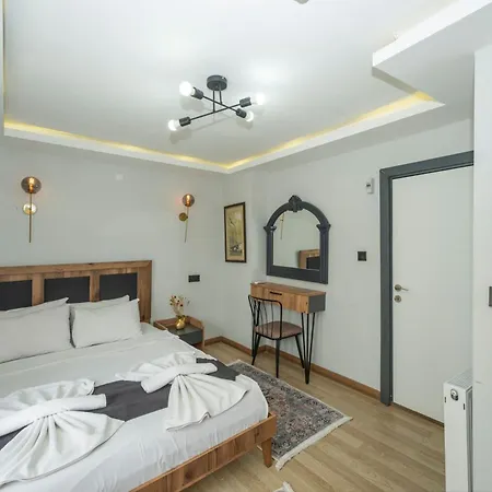 Valeria White Suites Стамбул